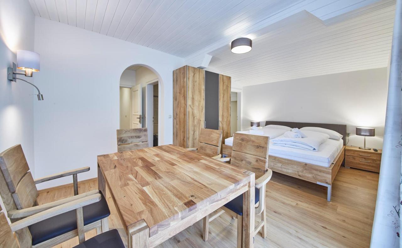 Appartements Haus Alexander ซาลบาคฮินเทอร์เกลมม์ ภายนอก รูปภาพ