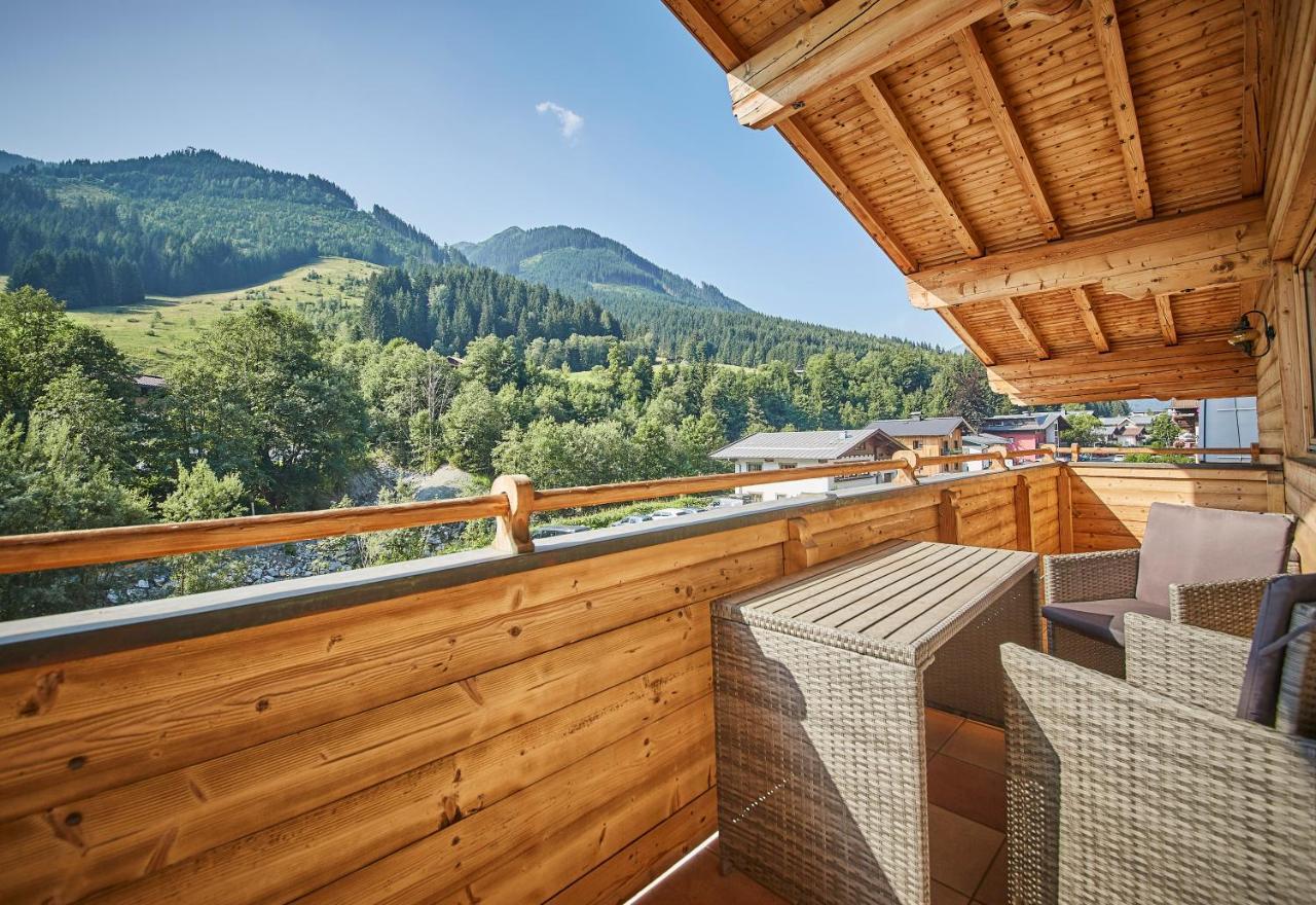 Appartements Haus Alexander ซาลบาคฮินเทอร์เกลมม์ ภายนอก รูปภาพ